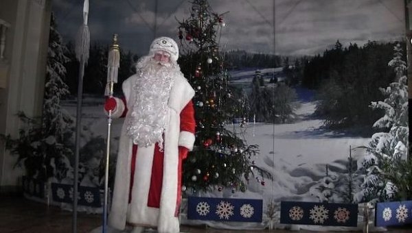 Михаил Беспалько в образе Деда Мороза