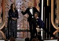 Мелисса Маккарти, Джейсон Стэтхэм и Пол Фейг на 73-й церемонии вручения награды Золотой глобус
