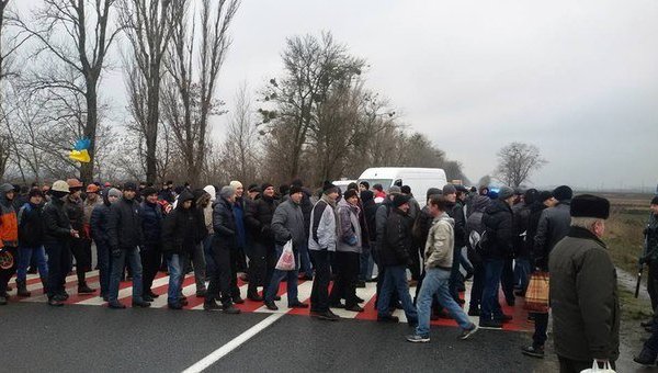 Перекрытие автотрассы шахтерами во Львовской области 12 января 2016 года
