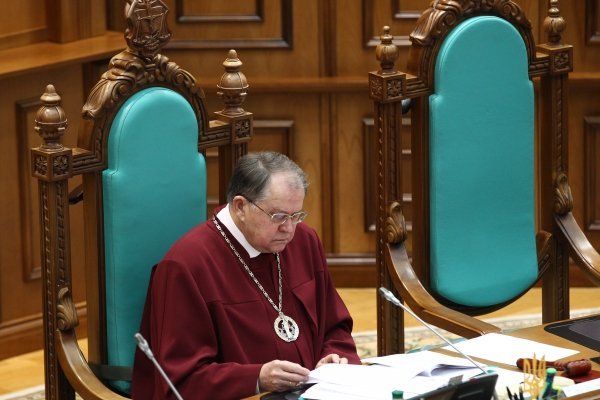 Глава Конституционного суда Украины Юрий Баулин
