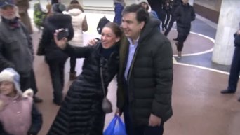 Саакашвили в харьковском метро. Видео