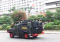 Усиленные патрули полиции и военных на улицах Джакарты