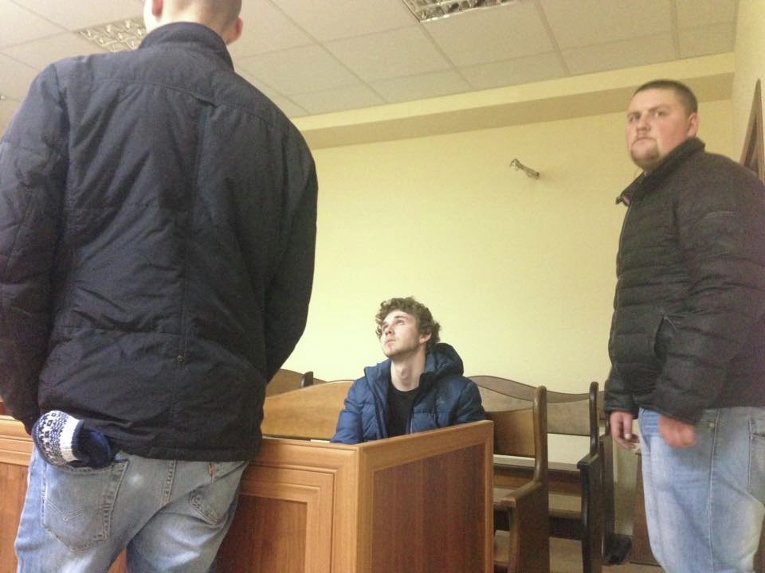 Станислав Толстошеев в зале суда