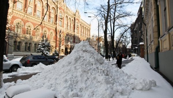 Снег в центре Киева