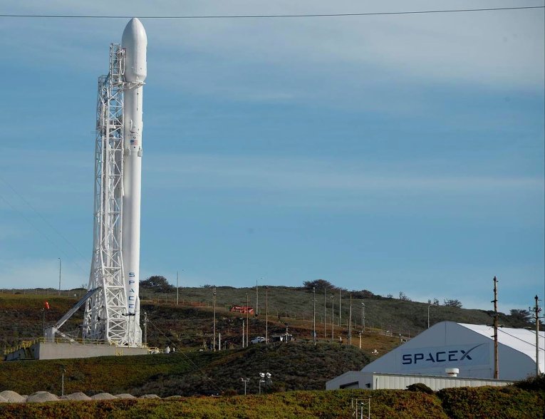 Запуск ракеты-носителя Falcon 9
