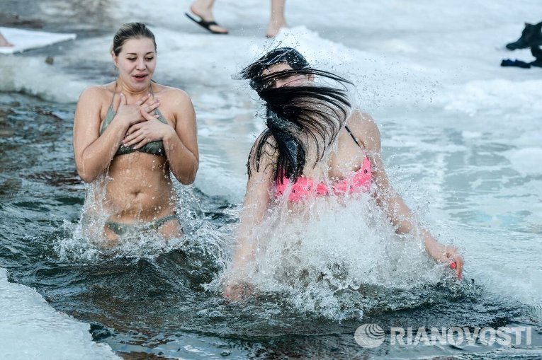 Крещение на Днепре в Киеве