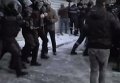 Столкновения полиции и протестующих у парламента Молдавии. Видео