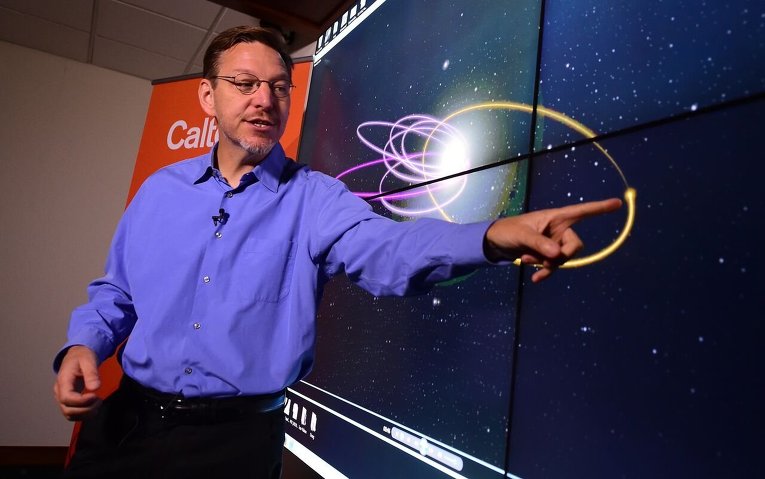 Астроном Майк Браун рассказывает о существовании 9 планеты на окраине Солнечной системы.