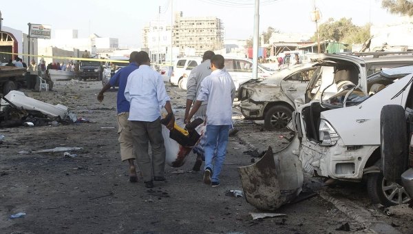 На месте нападения боевиков на ресторан в сомалийской столице Могадишо