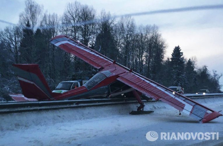 Жесткая посадка легкомоторного самолета в Московской области