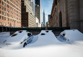 Нью-Йорк, США, в плену масштабного снегопада