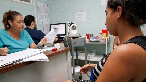 Женщина, инфицированная вирусом Зика в Колумбии