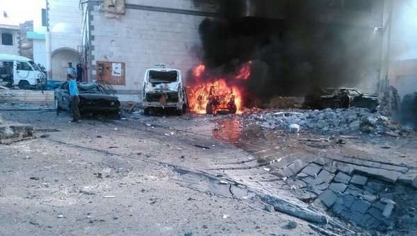 Взрыв рядом с президентским дворцом в Йемене