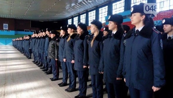 В Одессе более 600 курсантов приняли присягу сотрудника полиции