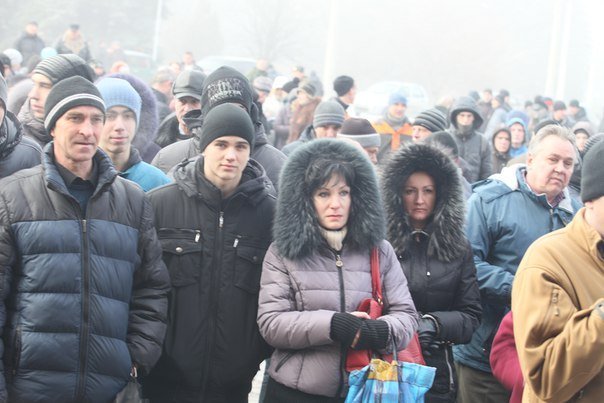 Митинг жителей Ясиноватой против Павла Губарева