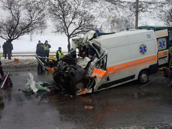 ДТП с участием скорой помощи в Харькове