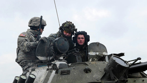 Как инструкторы НАТО обучают украинских военных