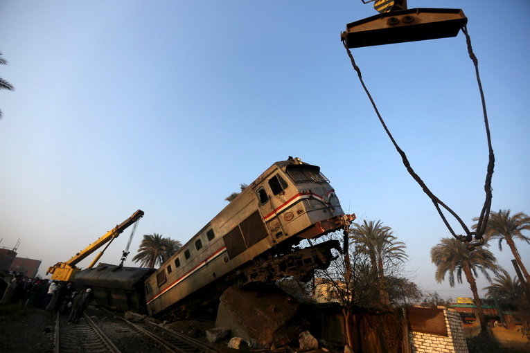 Железнодорожная катастрофа в Бени Суэф, к югу от Каира