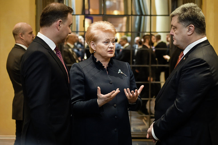 Анджей Дуда, Даля Грибаускайте и Петр Порошенко на Мюнхенской конференции