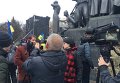 В Харькове собрался митинг в поддержку разведчика, подозреваемого в расстреле мобильной группы под Счастьем