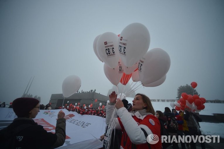 Флэшмоб Защити свою любовь! накануне дня Святого Валентина в Киеве