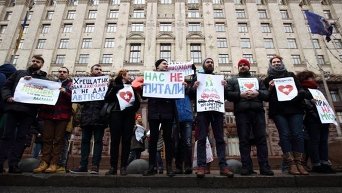 Киевляне требуют оставить пешеходный Крещатик