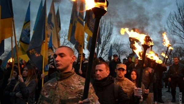 Факельное шествие азовцев. Архивное фото