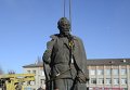 Памятник Дзержинскому был демонтирован в среду с одноименной площади в центре Днепродзержинска.