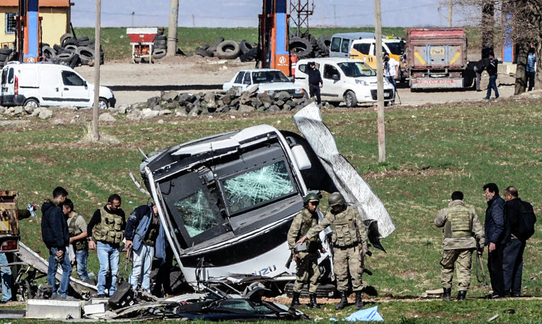 Последствия атаки на военный конвой в Турции