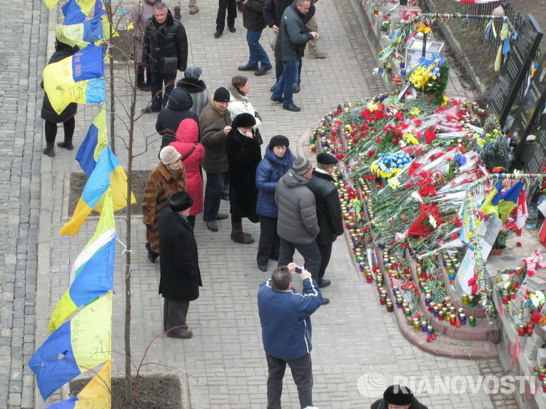Акции памяти по погибшим на Евромайдане в Киеве