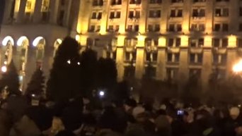 Столкновения РПС и Нацгвардии на Майдане. Видео