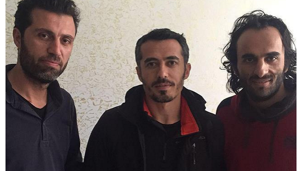Три корреспондента турецкого информационного агентства Аnadolu, освобожденные боевиками запрещённой в Турции Рабочей партии Курдистана