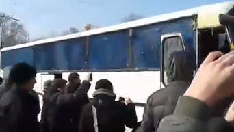 В Запорожье защитников памятника Ленина забросали яйцами и облили зеленкой. Видео