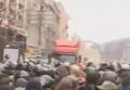 Момент потасовки митингующих и правоохранителей на Майдане. Видео