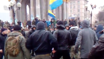 Драка на Майдане 22 февраля 2016 года