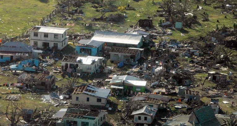 Последствия мощного урагана в Фиджи