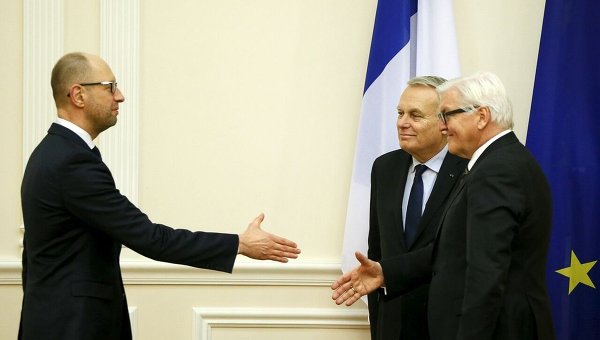 Встреча премьер-министра Украины Арсения Яценюка с главами МИД Франции и Германии Жаном-Марком Эйро и Франком-Вальтером Штайнмайером.