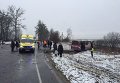 В результате аварии во Львовской области погибли два человека, 10 - пострадали.