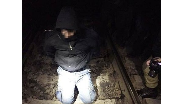 В Харьковской области экс-милиционер хотел подорвать поезд