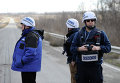 Сотрудники миссии ОБСЕ в Донбассе. Архивное фото