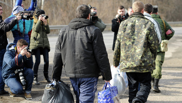 Обмен пленными между в Донбассе. Архивное фото