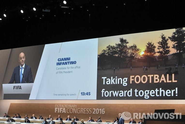 Кандидат в президенты Международной федерации футбола (ФИФА), генеральный секретарь УЕФА Джанни Инфантино