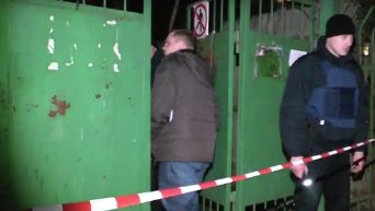 В Киеве на проспекте Победы зарезали охранника на стройплощадке. Видео