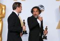 Алехандро Гонсалес Иньярриту и Леонардо Ди Каприо во время 88-й церемонии вручения премии Оскар в Голливуде