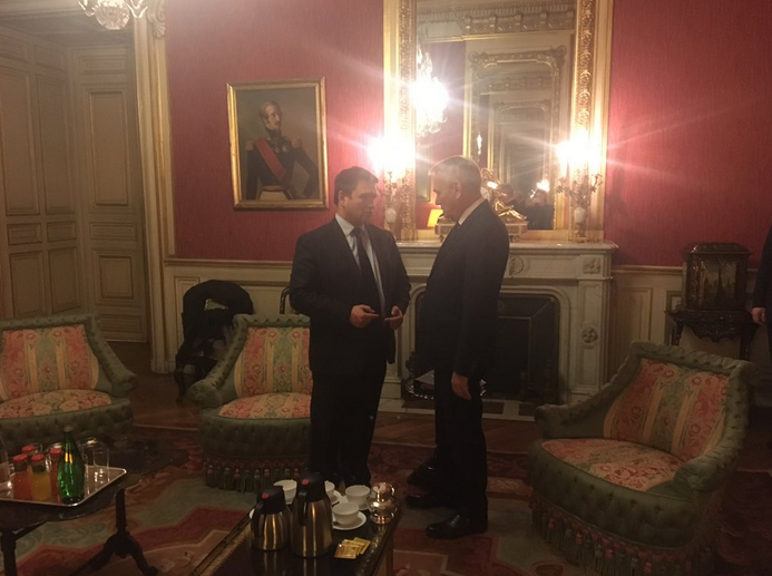 Павел Климкин и Жан-Марк Эйро на переговорах в Париже