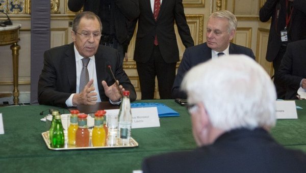 Глава МИД РФ Сергей Лавров на встрече нормандской четверки в Париже