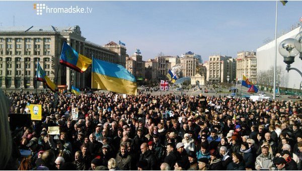 На Майдане проходит акция в поддержку Савченко