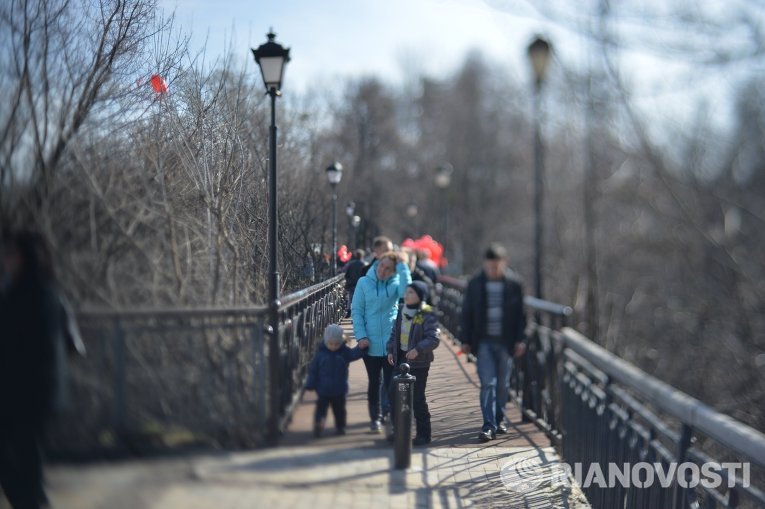 Открытие Моста влюбленных в Киеве