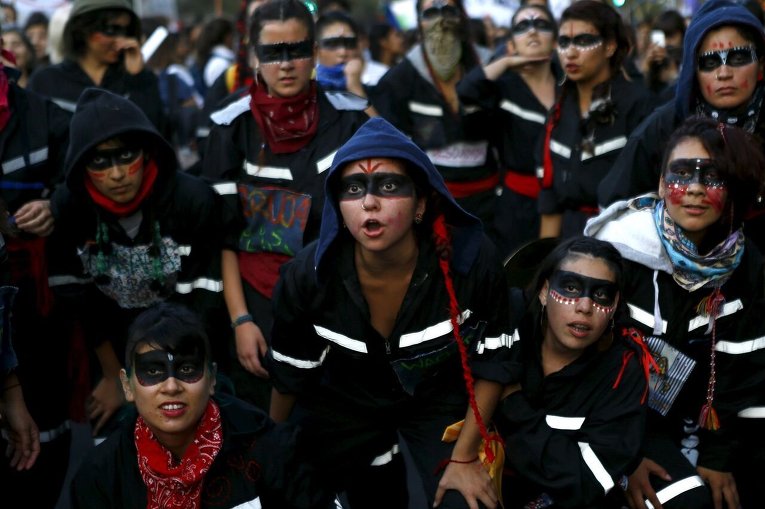 Акция протеста по случаю Международного женского дня в Сантьяго
