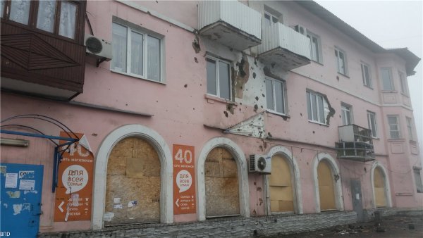 Разрушения в Углегорске в зоне АТО